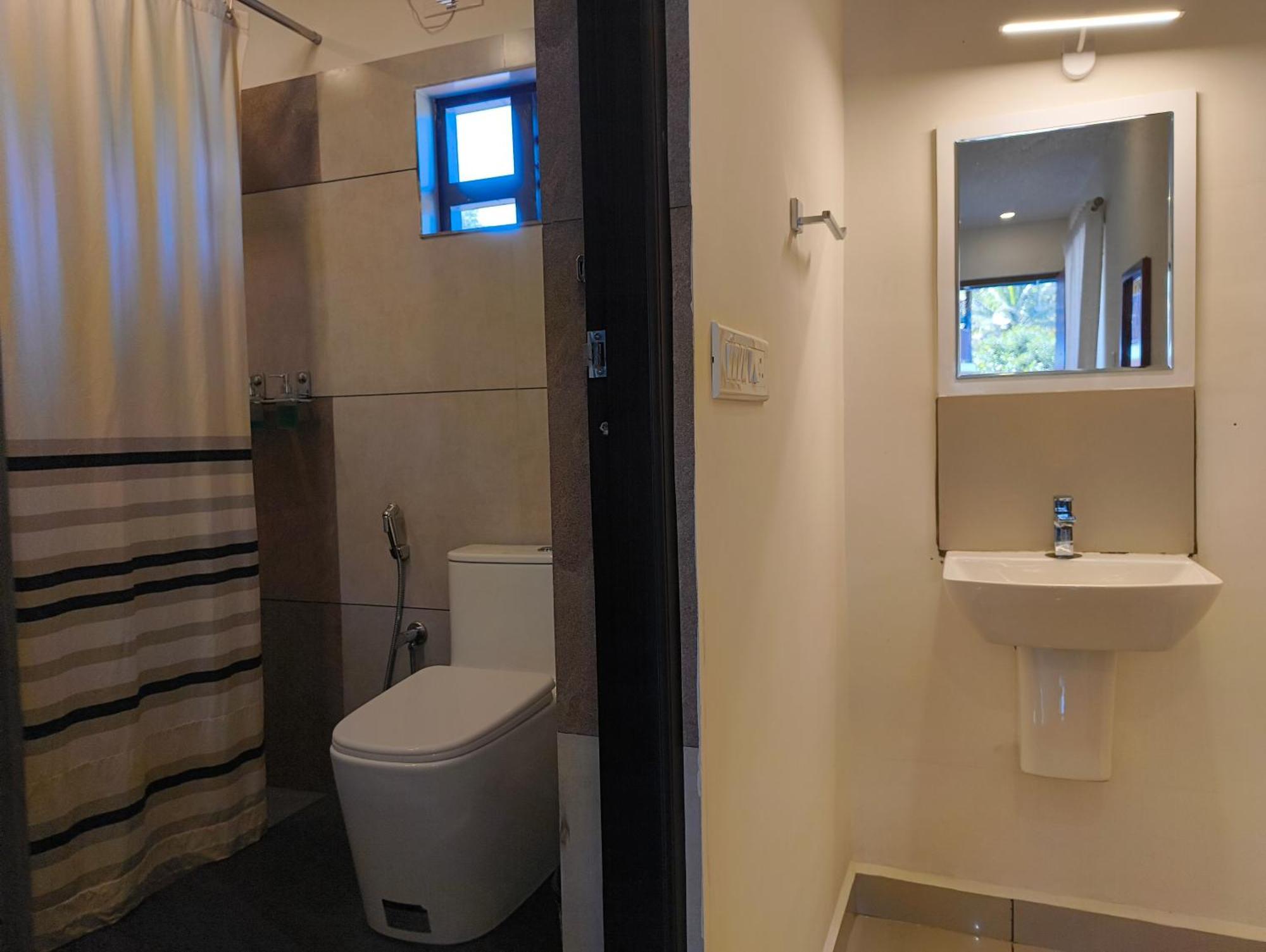 Oriole Homestay Thekkady Eksteriør billede