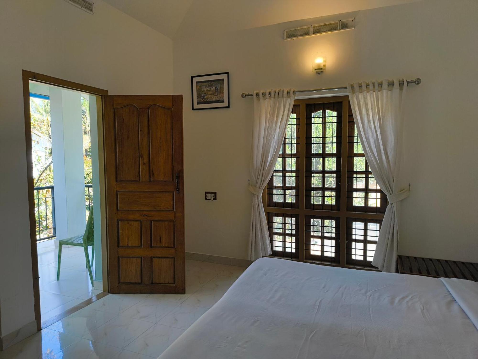 Oriole Homestay Thekkady Eksteriør billede
