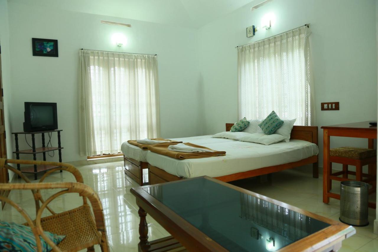 Oriole Homestay Thekkady Eksteriør billede