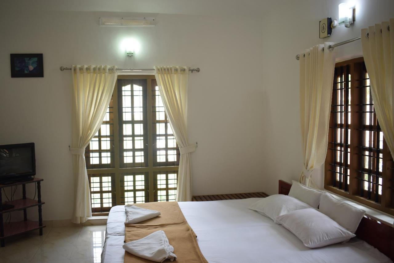 Oriole Homestay Thekkady Eksteriør billede